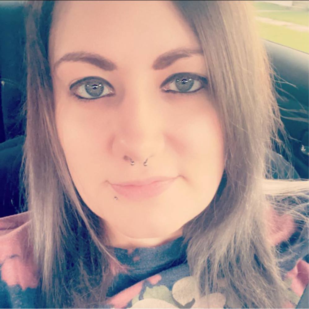 Meet your Posher, Alicia